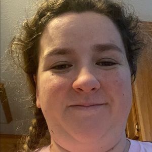 Meet your Posher, Abbie